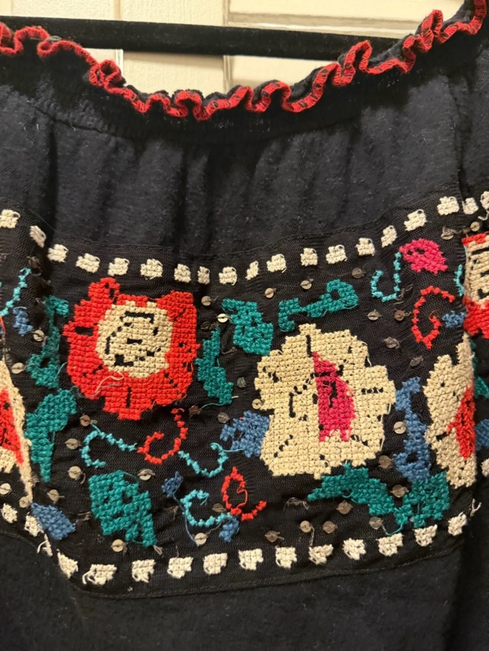 Free People 🖤 Barcelona Off-Shoulder Embroidered Top - Picture 7 of 7